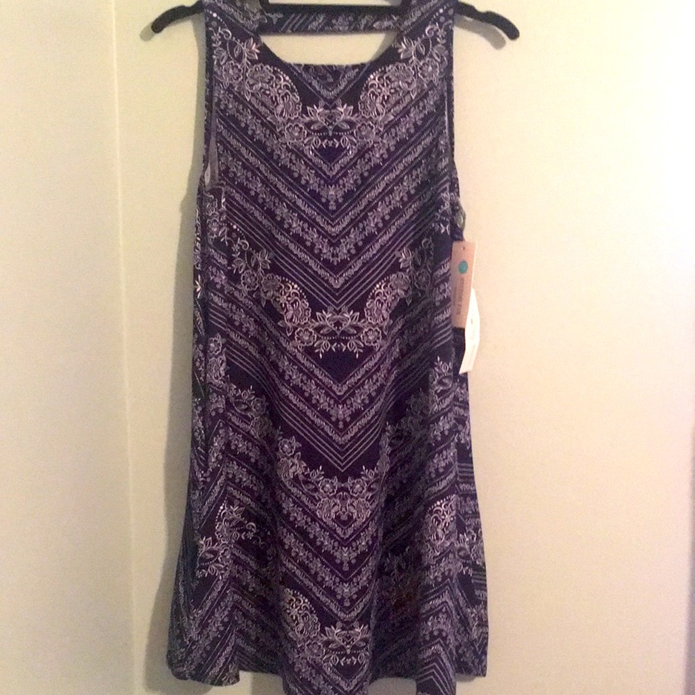 Super Cute Summer dress with back detail